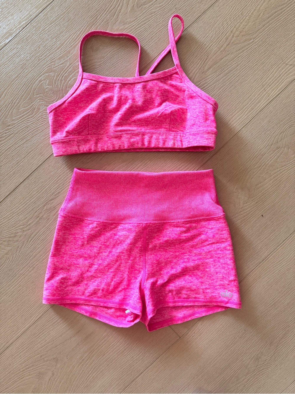 ALO Yoga Women's Bright Pink Set